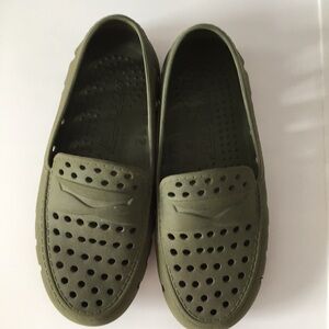 Floafers water shoes size 13